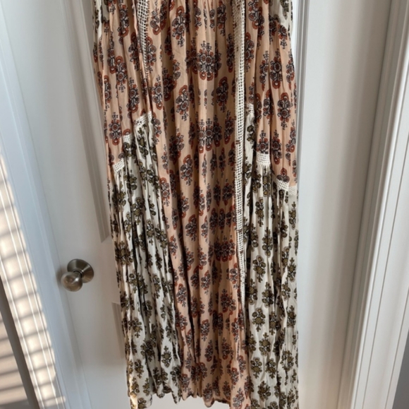 🦄RARE Free People We Broke Free Floral Cream Crochet Embellished Maxi Dress - Picture 14 of 15